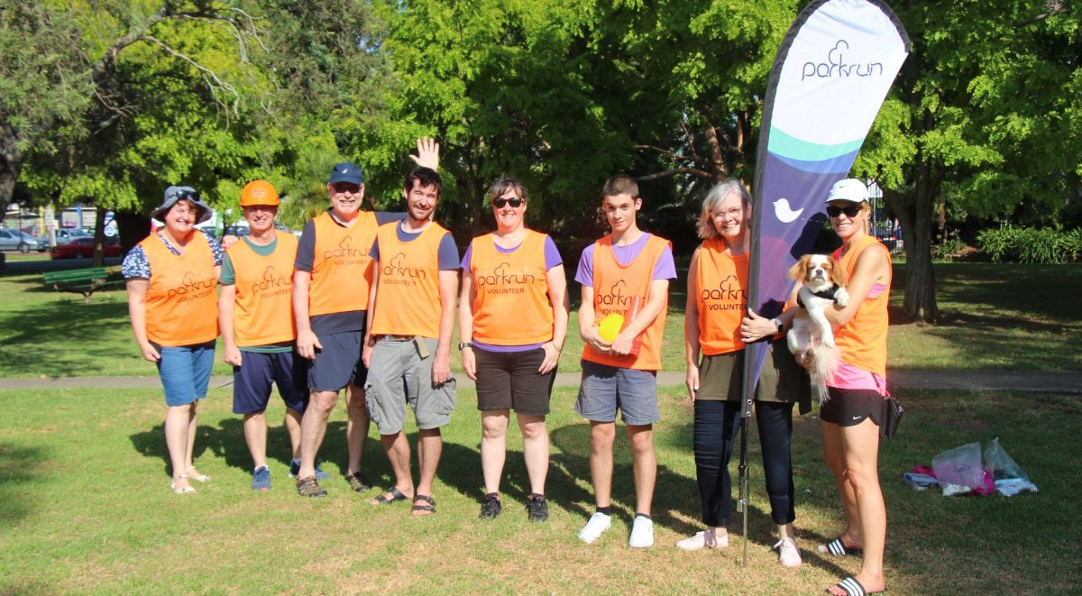 Cooks River parkrun volunteers in the park